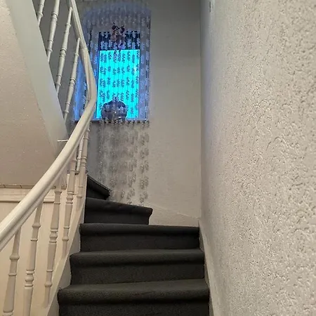 Privatunterkunft, Ferienwohnung, Monteurswohnung Apartamento