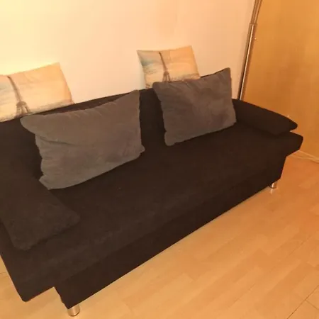 Privatunterkunft, Ferienwohnung, Monteurswohnung *