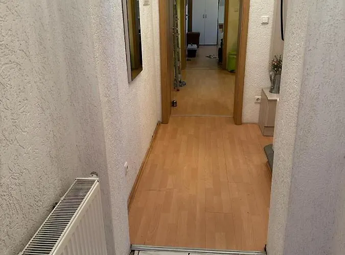Privatunterkunft, Ferienwohnung, Monteurswohnung *