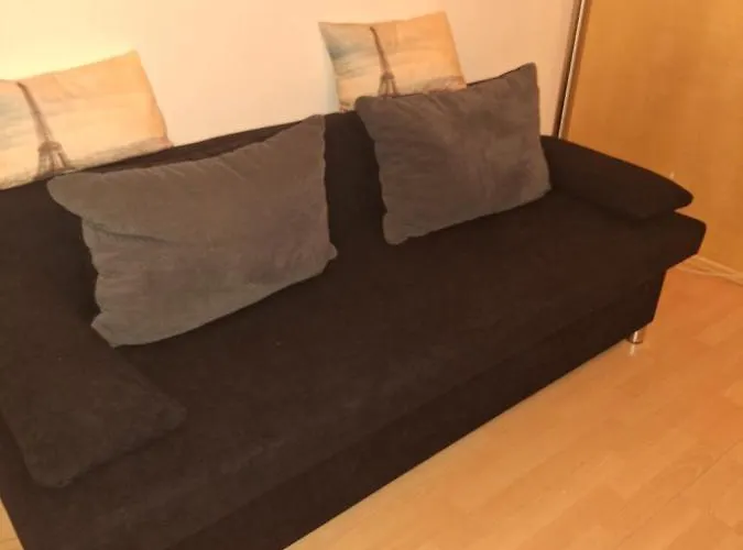 Privatunterkunft, Ferienwohnung, Monteurswohnung *